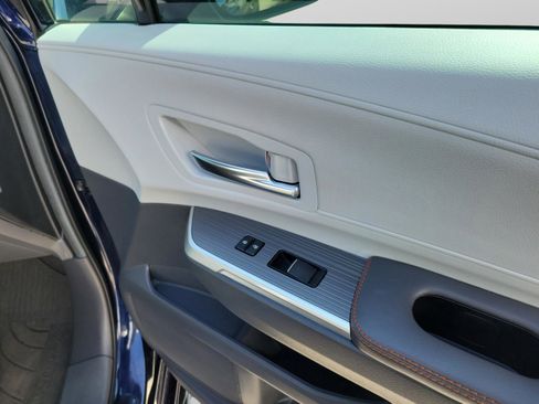 Certified 2024 Toyota Sienna XSE FWD image 9