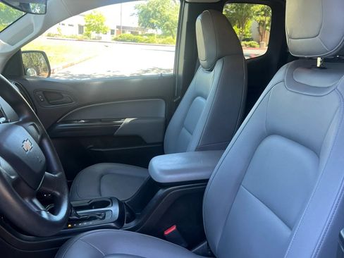 Used 2017 Chevrolet Colorado W/T RWD image 10