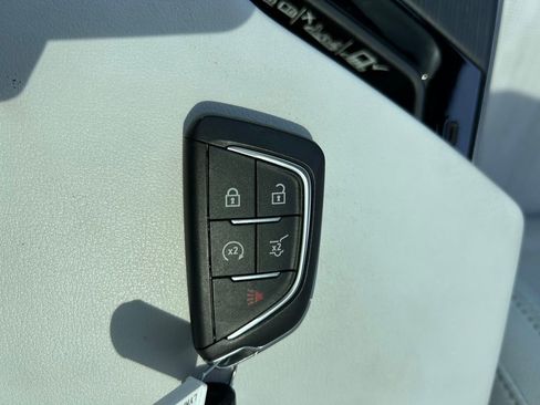 Used 2024 Cadillac Lyriq Sport AWD/4WD image 30