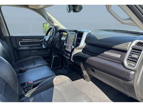 Used 2024 RAM 2500 Laramie AWD/4WD image 22