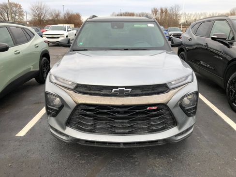 Certified 2023 Chevrolet TrailBlazer RS w/ Convenience Package image 2