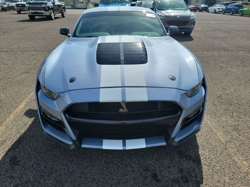 Used 2022 Ford Mustang Shelby GT500 w/ Carbon Fiber Track Pack RWD image 2