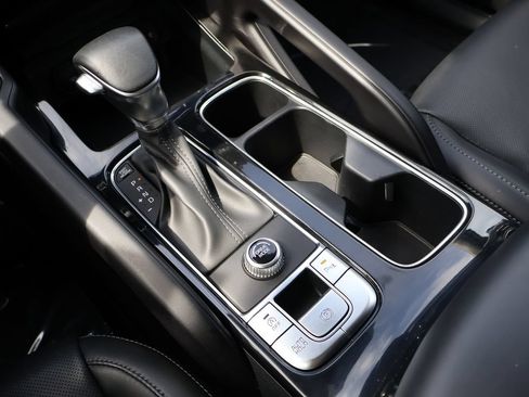 Used 2025 Kia Telluride S FWD image 40