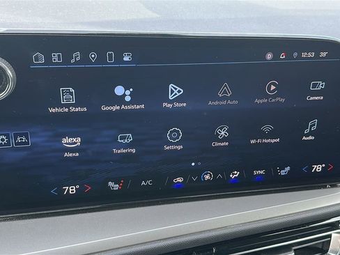 Used 2024 Chevrolet Traverse LT w/ Trailering Package image 20