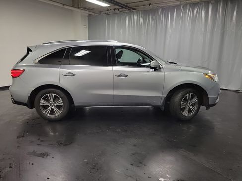 Used 2017 Acura MDX SH-AWD image 9