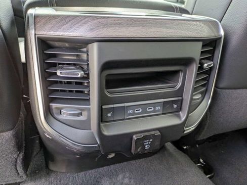 New 2026 RAM 2500 Laramie AWD/4WD image 14
