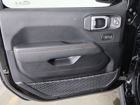 Used 2021 Jeep Gladiator Mojave AWD/4WD image 19