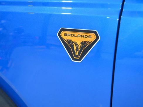 Used 2021 Ford Bronco Badlands image 13