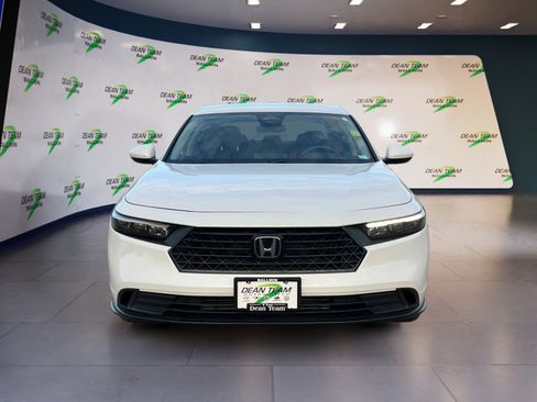 Used 2023 Honda Accord LX image 2