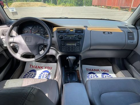 Used 2000 Honda Accord EX image 16