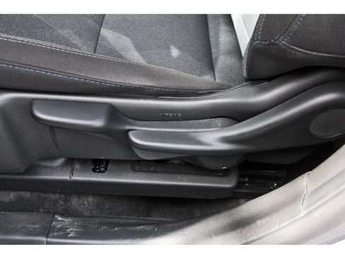 Used 2025 Chevrolet Trax LS w/ LS Convenience Package FWD image 31