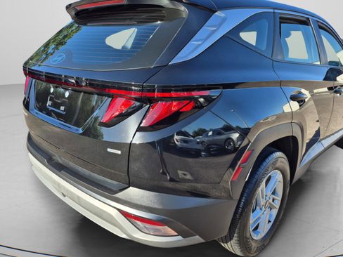Certified 2025 Hyundai Tucson SE AWD/4WD image 5