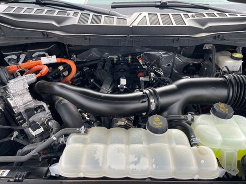 Used 2024 Ford F150 XLT w/ Mobile Office Package image 30