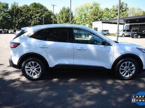 Used 2022 Ford Escape SE w/ Cold Weather Package image 11