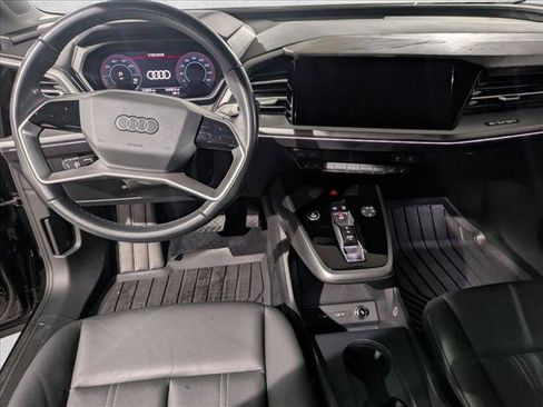 Used 2024 Audi Q4 e-tron Premium Plus w/ Premium Plus image 23