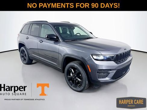 New 2025 Jeep Grand Cherokee Altitude image 3