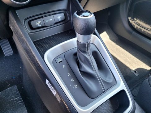 New 2026 Hyundai Venue SE FWD image 16