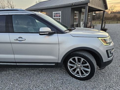 Used 2016 Ford Explorer Limited image 10