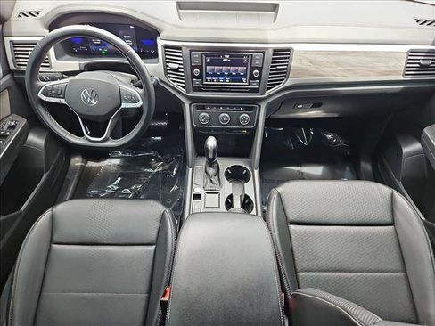 Used 2023 Volkswagen Atlas Cross Sport SE FWD image 22