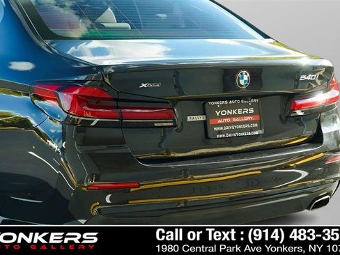 Used 2022 BMW 540i xDrive w/ Premium Package image 20