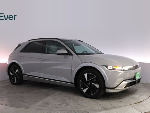 Used 2025 Hyundai Ioniq 5 Limited RWD image 14