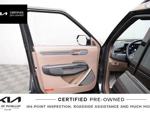 Certified 2024 Kia EV9 GT-Line AWD/4WD image 10