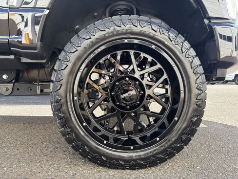 Used 2024 Ford F350 Platinum w/ Tremor Off-Road Package AWD/4WD image 10