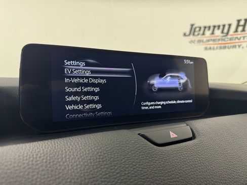 Used 2024 MAZDA CX-90 Plug-In Hybrid w/ Preferred AWD/4WD image 16