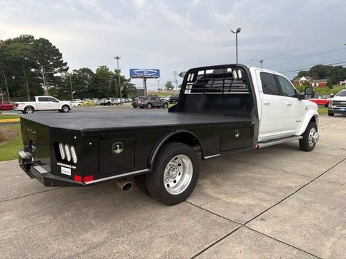 Used 2024 RAM 5500 Laramie AWD/4WD image 8