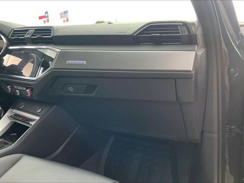 Used 2024 Audi Q3 2.0T Premium Plus image 18