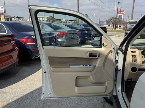 Used 2009 Ford Escape XLT image 14