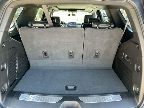 Used 2022 Chevrolet Tahoe Z71 w/ Off-Road Capability Package image 9