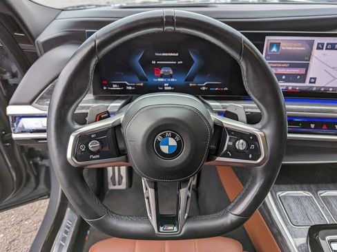 Used 2023 BMW 760i xDrive AWD/4WD image 16