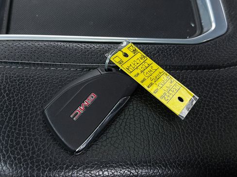 Used 2022 GMC Sierra 1500 Denali w/ Denali Reserve Package image 32