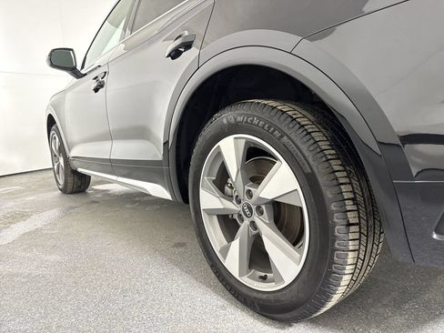 Used 2023 Audi Q5 2.0T Premium Plus AWD/4WD image 3