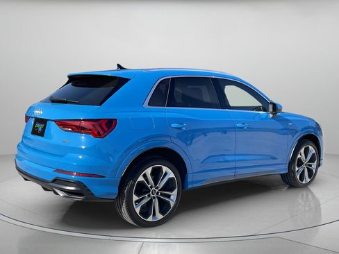 Used 2020 Audi Q3 2.0T Premium Plus w/ Premium Plus Package image 3