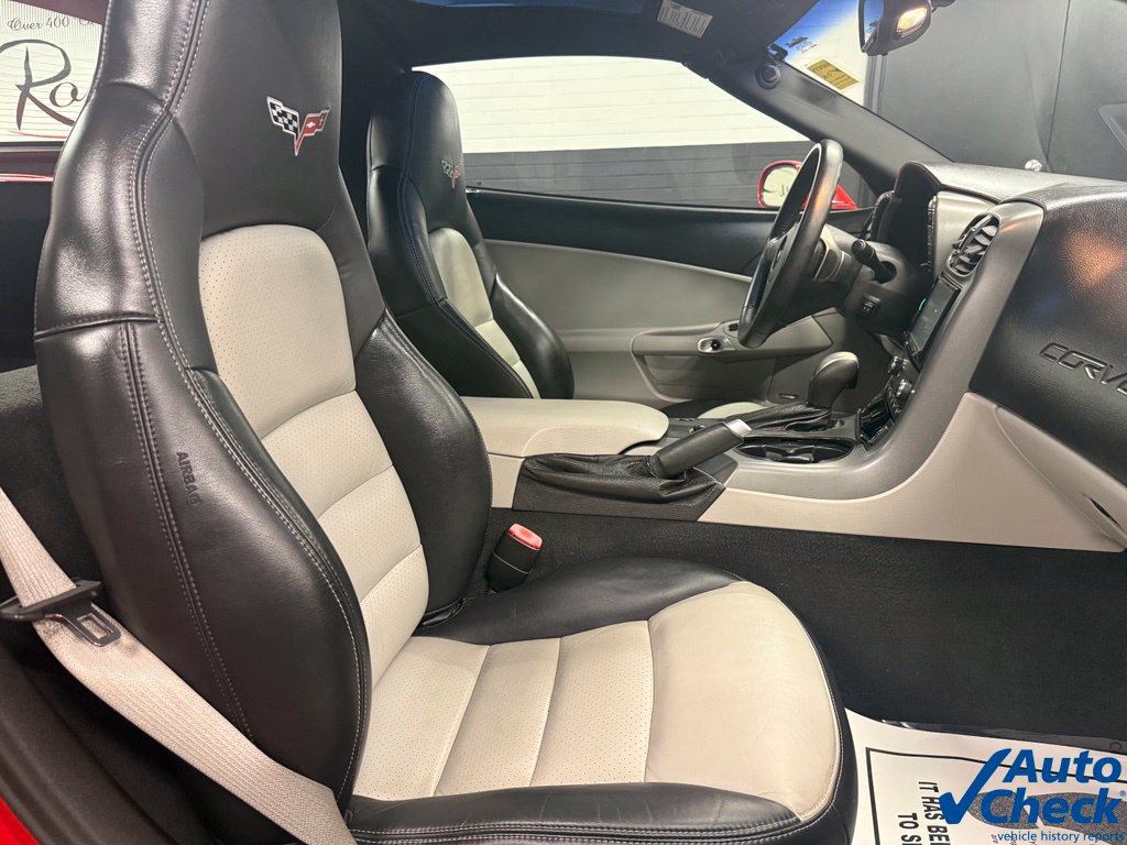 Used 2007 Chevrolet Corvette Coupe w/ Preferred Equipment Group RWD image 22