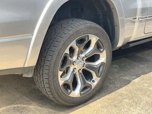Used 2022 RAM 1500 Limited AWD/4WD image 15