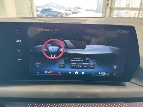 Used 2025 BMW 228i xDrive w/ Premium Package image 23