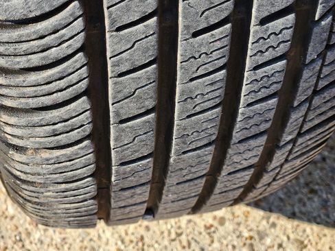 Used 2023 Ford Escape ST-Line w/ Cold Weather Package image 11