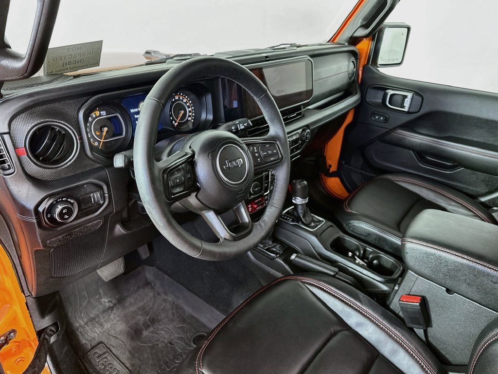 Used 2025 Jeep Gladiator Rubicon AWD/4WD image 30
