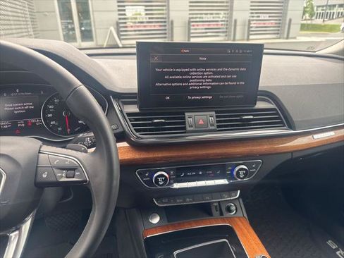 Used 2023 Audi Q5 2.0T Premium w/ Convenience Package AWD/4WD image 27