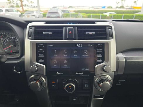 Used 2024 Toyota 4Runner SR5 AWD/4WD image 26