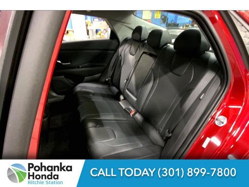Used 2024 Hyundai Elantra Limited image 19