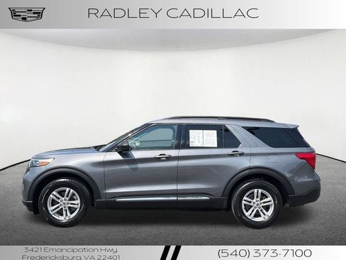 Used 2021 Ford Explorer XLT AWD/4WD image 16