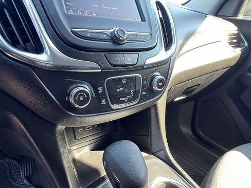 Used 2022 Chevrolet Equinox LT FWD image 14