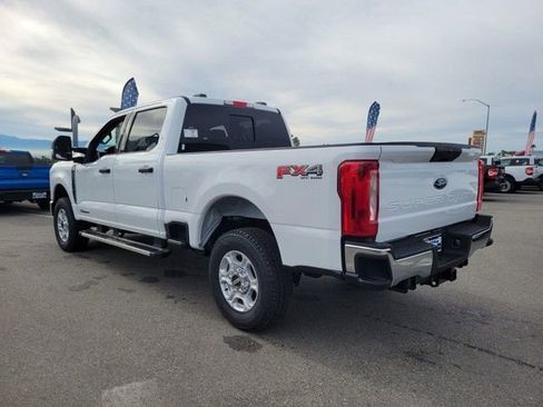 New 2026 Ford F250 XLT w/ FX4 Off-Road Package AWD/4WD image 3