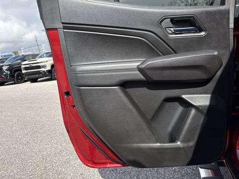 Certified 2025 Chevrolet Colorado LT w/ Advanced Trailering Package image 31