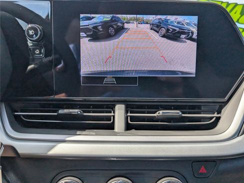 New 2026 Chevrolet Trax RS w/ Sunroof Package FWD image 21