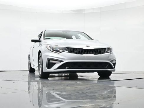 Used 2020 Kia Optima LX FWD image 35